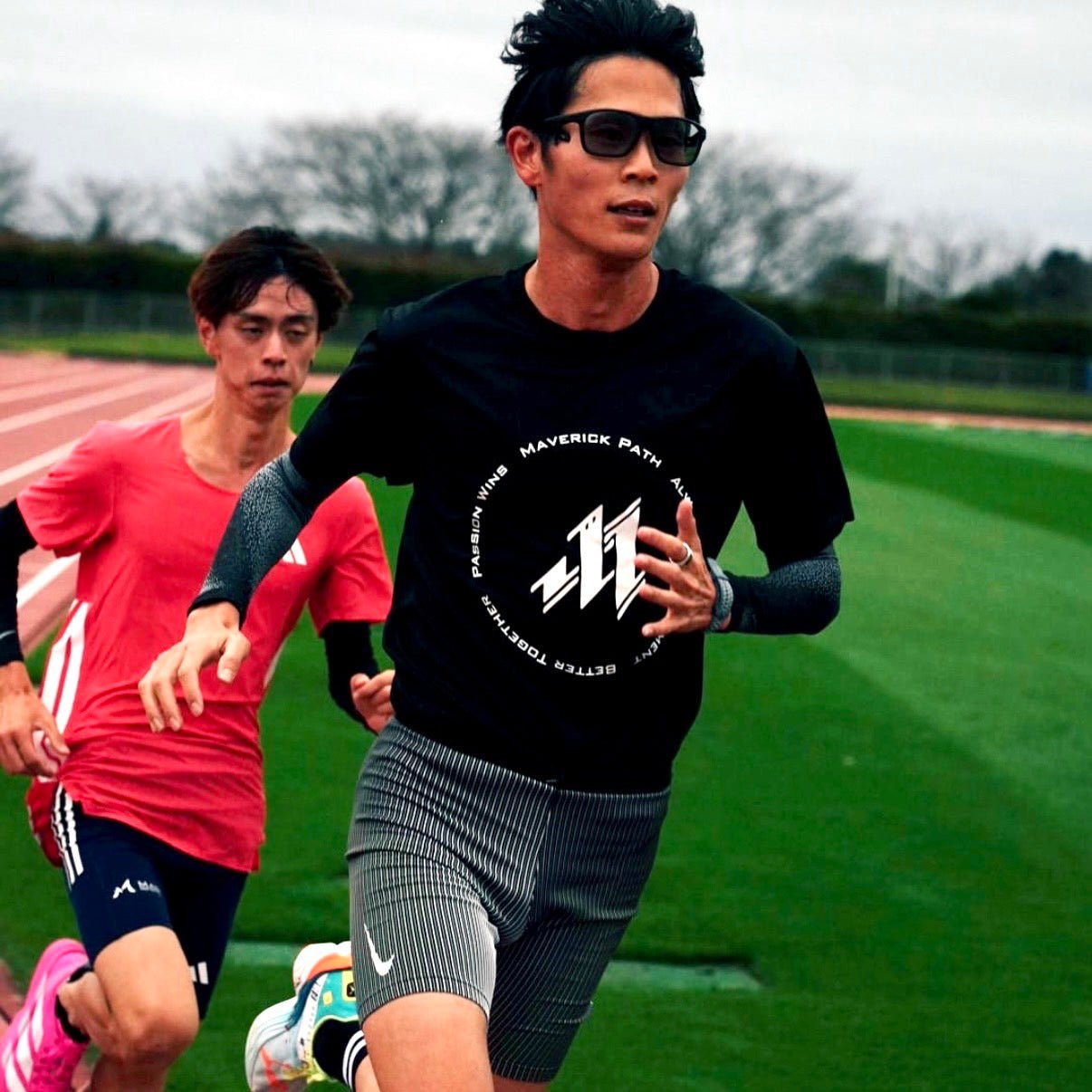 マーヴェリックランTシャツ - MABPマーヴェリック